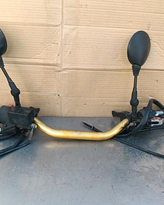 Manubrio completo Voge 300 Ac