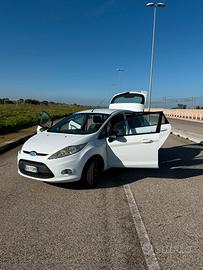 Ford Fiesta 1.4 benzina/GPL - Avantreno/gomme nuov