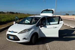 Ford Fiesta 1.4 benzina/GPL - Avantreno/gomme nuov
