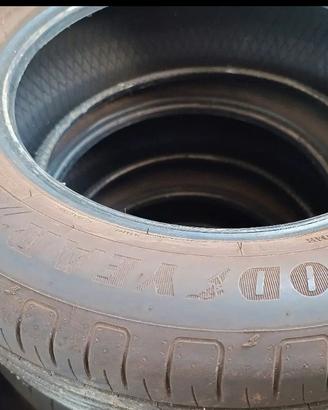 Good Year Efficient grip  205 60 16