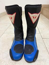 Stivali Dainese.