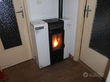 Stufa a pellet Vulcania Minislim 6,4 kW