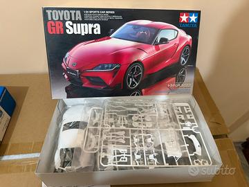 Modellini tamya fujimi ducati subaru ford toyota