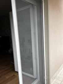 Zanzariera per finestra balcone