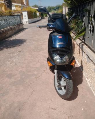 Aprilia 150 leonardo