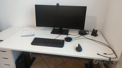 Scrivania elettrica regolabile in altezza