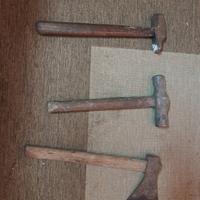 attrezzi da lavoro / martelli e accetta vintage