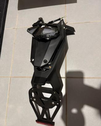 portatarga completo ktm 690 26