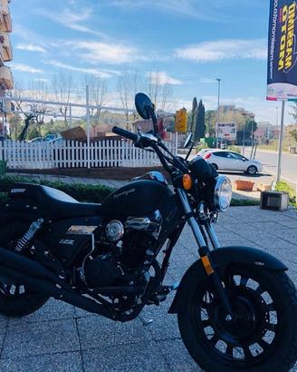 KEEWAY MOTOR Superlight 125 NUOVO MODELLO PRONTA