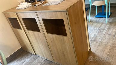 mobile in legno con 2 sportelli