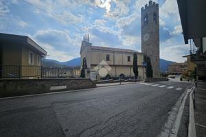 NEGOZIO A LUMEZZANE