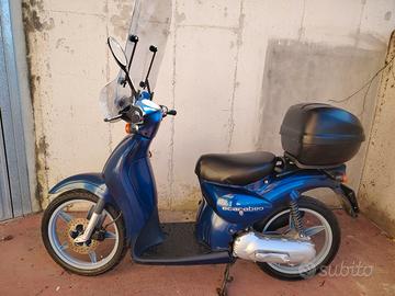 aprilia scarabeo 50 
