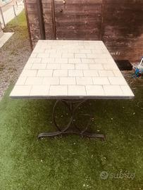 Tavolo giardino