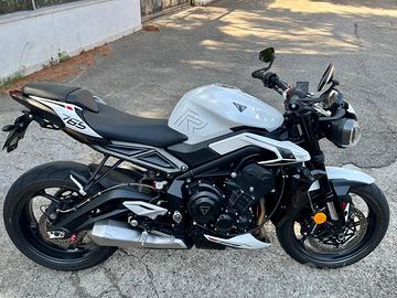 Triumph Street Triple R 765 (2023)