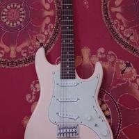 Ibanez AZES 31 Ivory + Gigbag & Tracolla