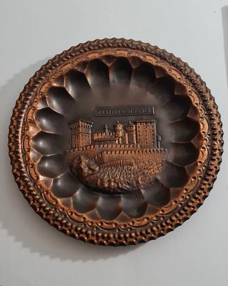 piatto decorativo in rame  valle d'Aosta 