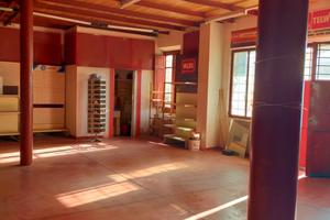 Locale commerciale in zona ad alto traffico