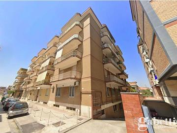 Box/Posto auto Pomigliano d'Arco