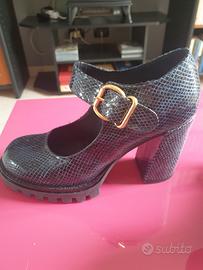 Mary Jane mady in Italy