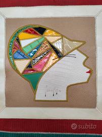 QUADRO IN PELLE DONNA CON CAPPELLO 