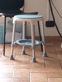 sgabello per doccia