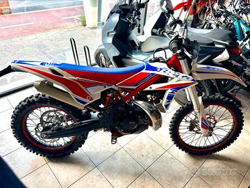 2022- Beta XTrainer 300 2T