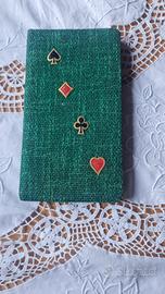 astuccio vintage in tela verde con notes canasta