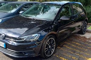 VOLKSWAGEN Golf 7.5 serie - 2019
