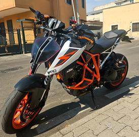 KTM SUPER DUKE 1290 R 