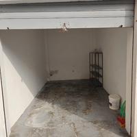 Box/garage/magazzino via Francesco baracca Torino