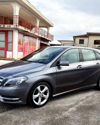 Mercedes-benz B 200 CDI BlueEFFICIENCY Premium