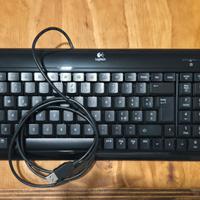 Tastiera Logitech, italiano PARI AL NUOVO!