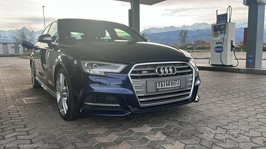 Audi s3  s-tronic quattro
