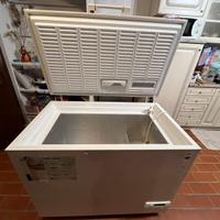 Congelatore a pozzetto 180 litri