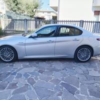 ALFA  ROMEO GIULIA 2200MJET