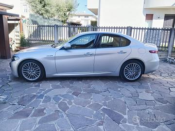 ALFA  ROMEO GIULIA 2200MJET
