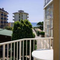 06.06-13.06 MONOLOCALI VISTA MARE P.ZZA TRIESTE