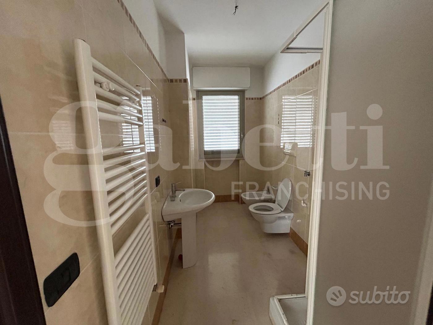 Apartment in Canosa di Puglia, Barletta-Andria-Trani - Altro