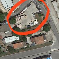 AMPIO PIAZZALE RECINTATO 1000 Mq