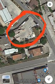 AMPIO PIAZZALE RECINTATO 1000 Mq