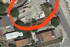 AMPIO PIAZZALE RECINTATO 1000 Mq