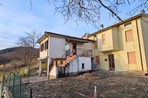 Casa indipendente di 60 m² con 2 locali e box auto