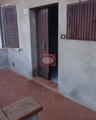 Casa indipendente di 203 m² con 4 locali e box aut