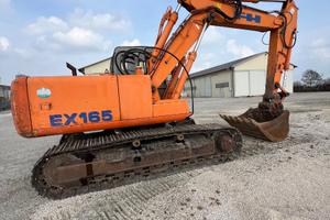 Hitachi ex 165