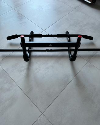 Barra per trazioni adidas
