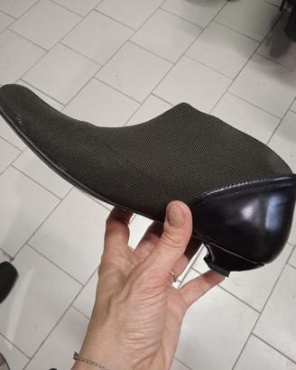 Scarpe con tacco basso