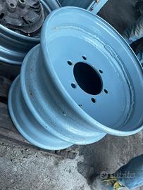 Cerchi rinforzati per rimorchio agricolo R19.5