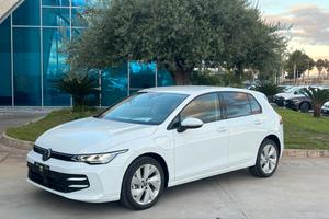 Volkswagen Golf 1.5 TSI eHybrid DSG Edition Plus S