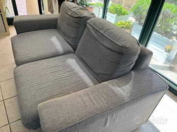 Divano sfoderabile colore grigio