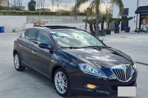 Lancia delta 1.4 t-jet 150 cv platino